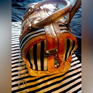 Henri Bendel bag